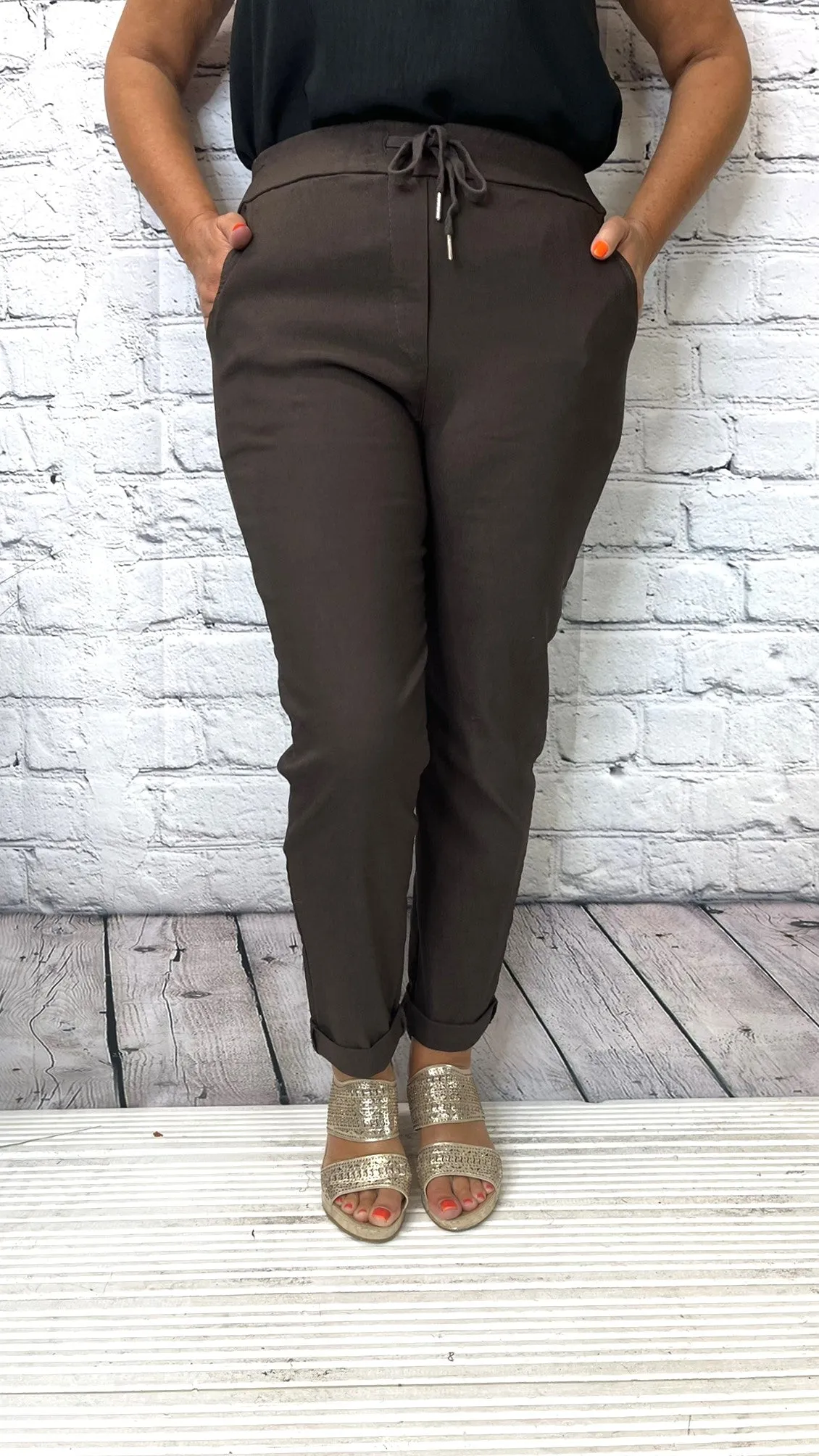 BASICS Smooth Magic Trousers