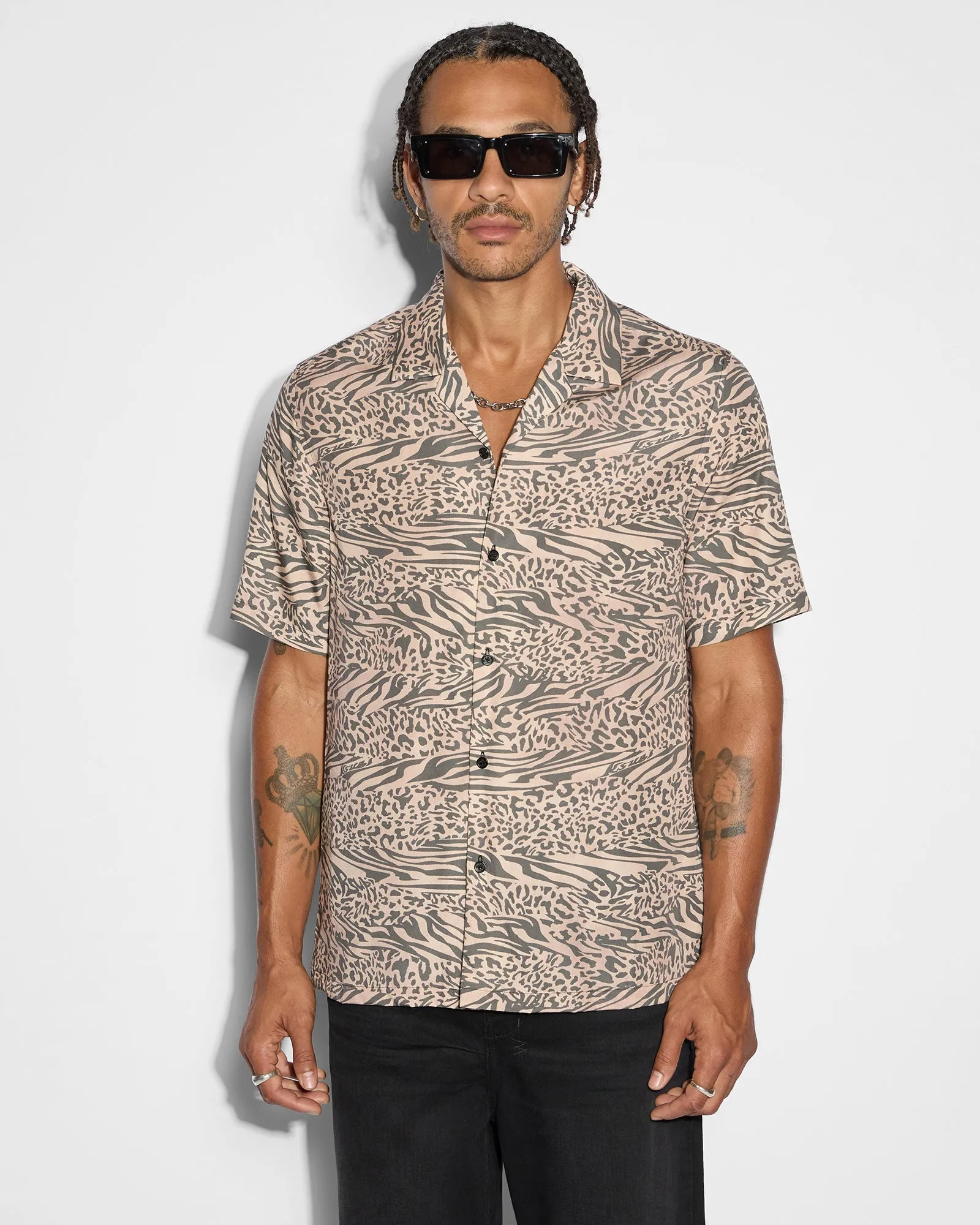 CONFUSED RESORT SS SHIRT LEO