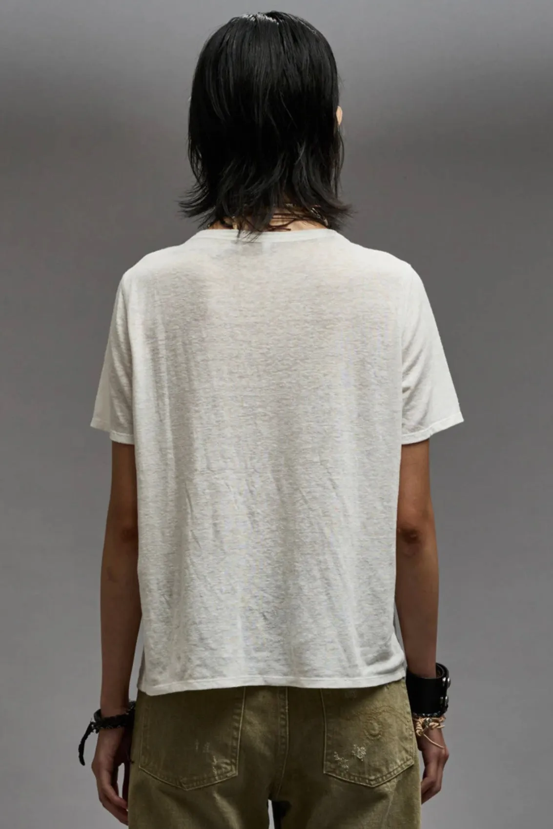 LOW NECK HENLEY TEE