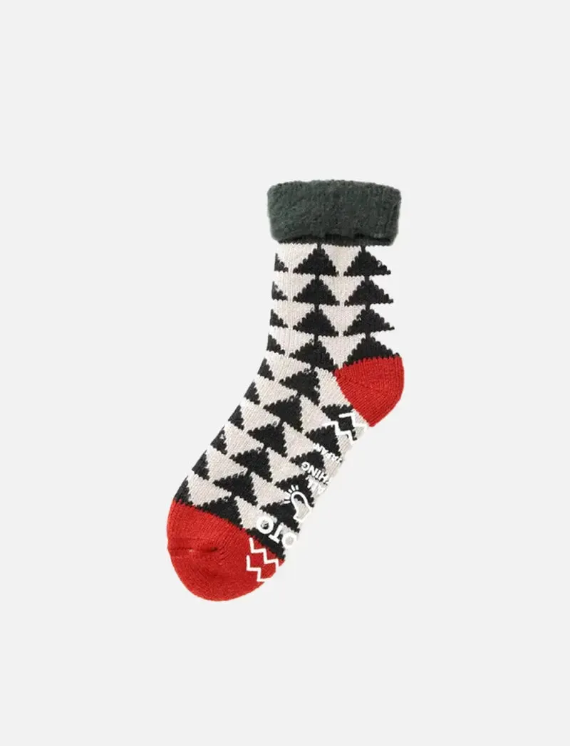 RoToTo Comfy Room Socks Sankaku Green / Black / Red